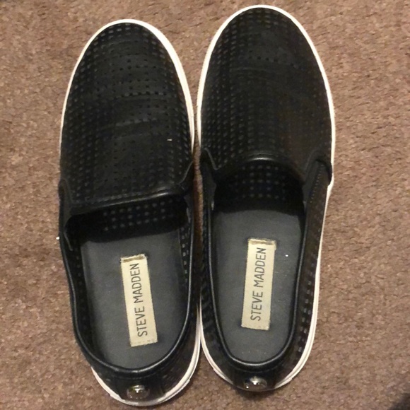 Steve Madden Shoes - Slip on sneakers